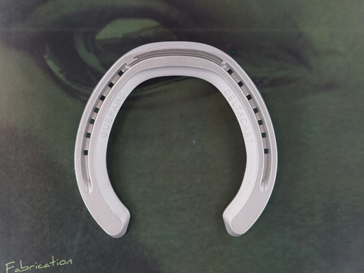 Fer a cheval aluminium guepard posterieur